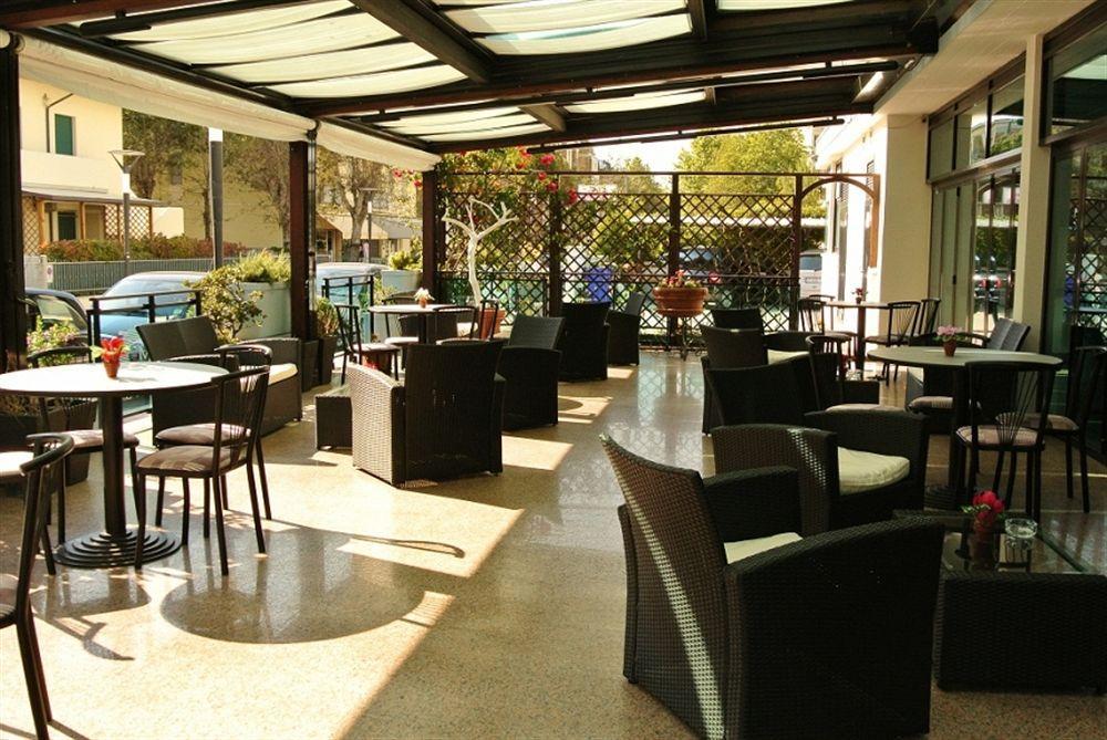 Hotel Mirage ลิโด ดิ กลาสเซ ภายนอก รูปภาพ