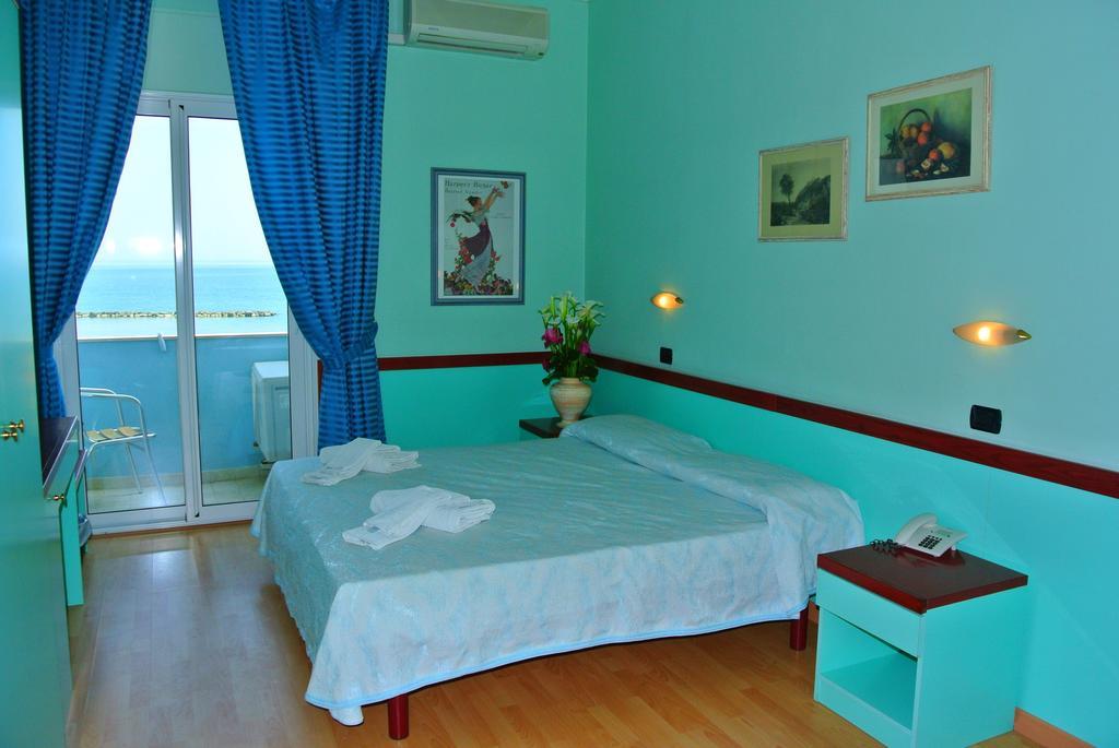 Hotel Mirage ลิโด ดิ กลาสเซ ภายนอก รูปภาพ